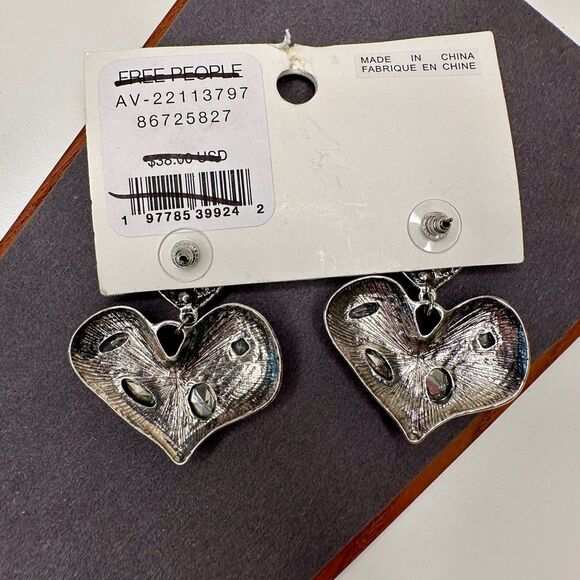 Free People My Everything Dangles Earrings Blue Gem Silver Hammered Metal Heart - Picture 4 of 9